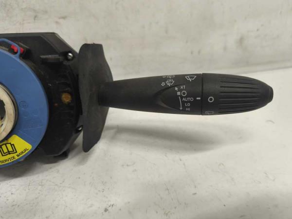 COMMODO VOLANT FIAT - Vue 3